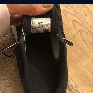 Women’s Nike quest 2